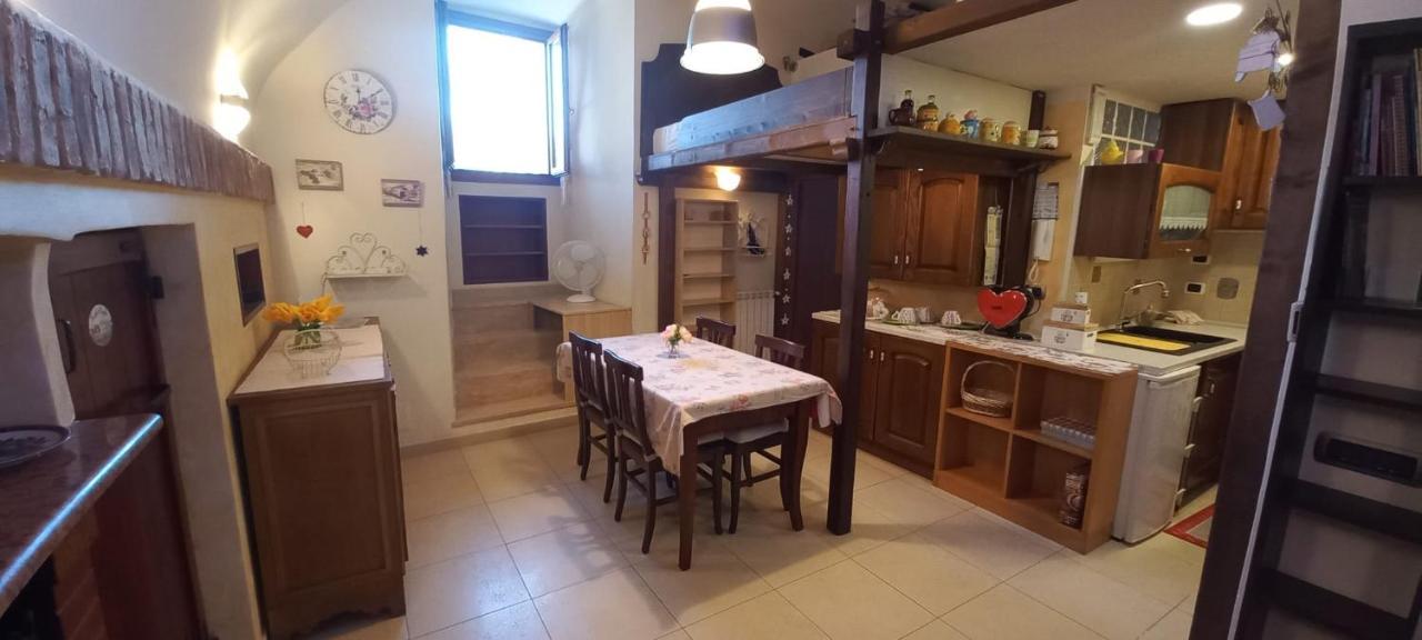 Mentana Residenza Nel Borgo Romano מראה חיצוני תמונה